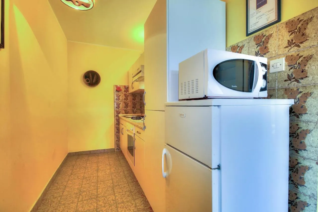 Apartments Sonja Umag 0*,